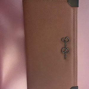 Jessica Simpson Taupe wallet